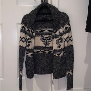 TNA (aritzia) 100% lambs wool sweater